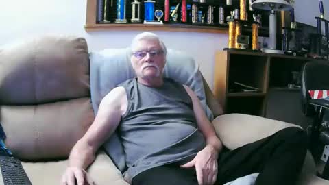 Elcamino83 online show from 02.19.25