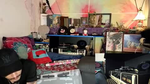 Snapshot of eleazar_blake chatting on 09.30.25 Sir Eleazar online show from 09.30.25