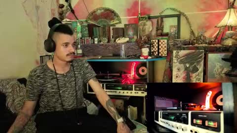 Snapshot of eleazar_blake chatting on 11.19.25 Sir Eleazar online show from 11.19.25