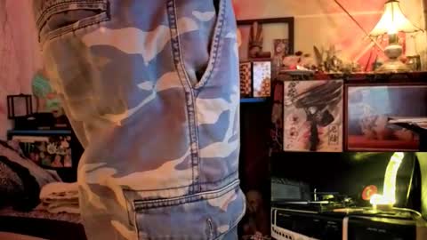 Snapshot of eleazar_blake chatting on 11.29.25 Sir Eleazar online show from 11.29.25