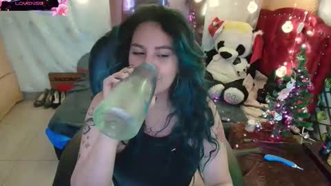 Snapshot of elektra_91 chatting on 12.17.24 elektra online show from 12.17.24