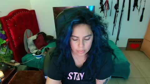 Snapshot of elektra_91 chatting on 02.27.25 elektra online show from 02.27.25