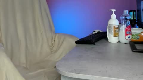 love 3d online show from 11.09.25