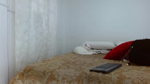 Snapshot of elektratattoo chatting on 10.30.25 elektra online show from 10.30.25