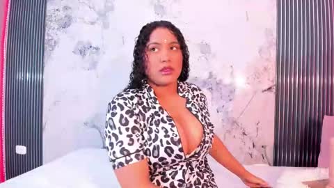 elena_wolff online show from 11.18.25