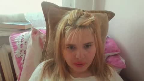 Snapshot of elenaflirt chatting on 01.15.26 Elena online show from 01.15.26