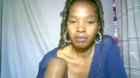 elenah013 online show from 02.14.25