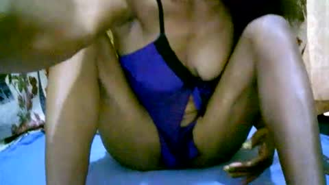 elenah013 online show from 11.15.25