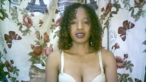 elenah013 online show from 12.16.25