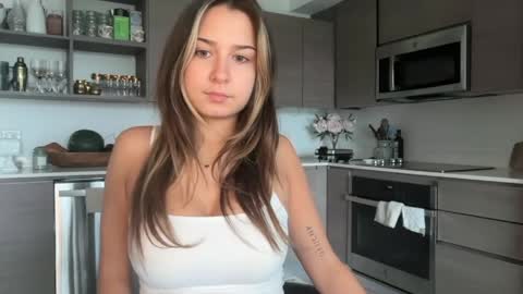 Elena online show from 05.28.26
