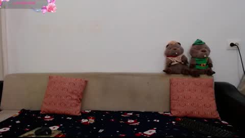 Snapshot of elenatroyy chatting on 10.30.25 ElenaTroyy online show from 10.30.25