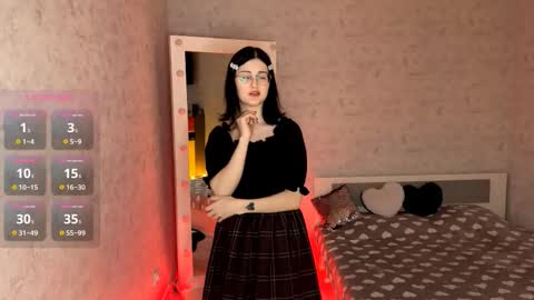 Annie PVT IS OPEN online show from 02.11.26