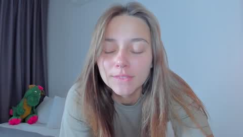 Eleonora online show from 02.04.25