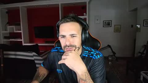 Snapshot of elfetas chatting on 01.01.25 elfetas online show from 01.01.25