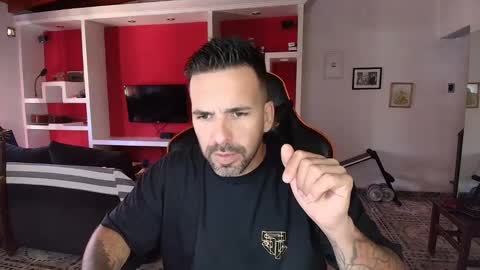 Snapshot of elfetas chatting on 01.05.25 elfetas online show from 01.05.25