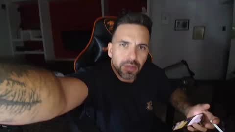 Snapshot of elfetas chatting on 01.06.25 elfetas online show from 01.06.25