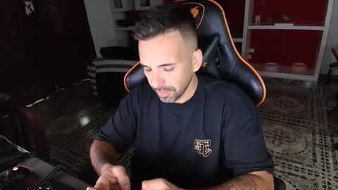 Snapshot of elfetas chatting on 01.12.25 elfetas online show from 01.12.25