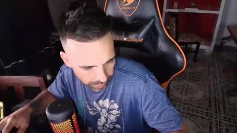 Snapshot of elfetas chatting on 01.18.25 elfetas online show from 01.18.25