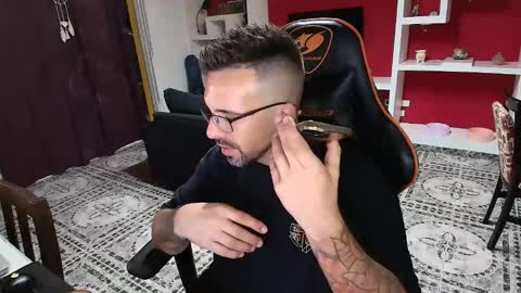 Snapshot of elfetas chatting on 01.19.25 elfetas online show from 01.19.25