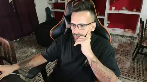 Snapshot of elfetas chatting on 01.20.25 elfetas online show from 01.20.25