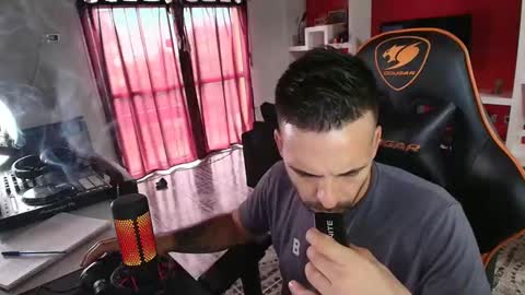 Snapshot of elfetas chatting on 01.26.25 elfetas online show from 01.26.25