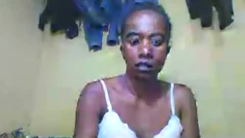 Snapshot of elhuithe05 chatting on 08.02.26 elhuithe05 online show from 08.02.26