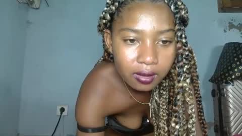 elia011 online show from 01.17.25