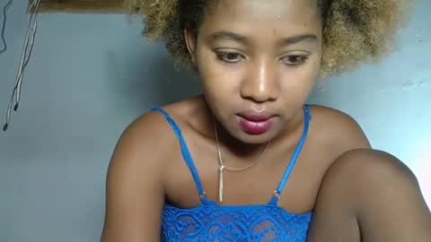 elia011 online show from 02.09.25