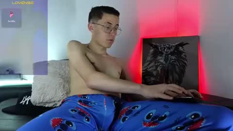 Snapshot of elian_cooper18 chatting on 01.13.25 Elian online show from 01.13.25