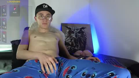 Snapshot of elian_cooper18 chatting on 01.16.25 Elian online show from 01.16.25