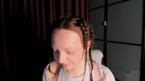 Ella online show from 12.11.24