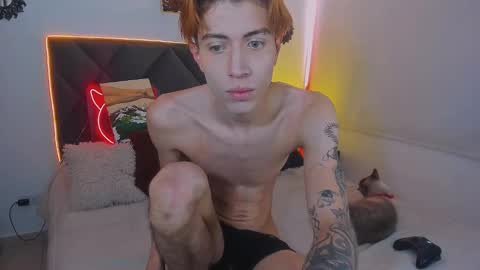 Snapshot of eliann_adam chatting on 02.14.25 eliann_adam online show from 02.14.25