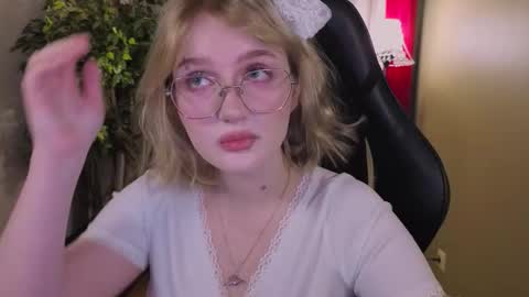 Ellie online show from 03.05.26