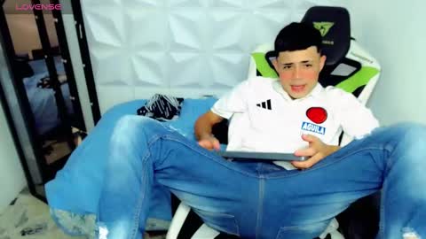 Snapshot of elii_797 chatting on 12.17.24 bby-santy online show from 12.17.24