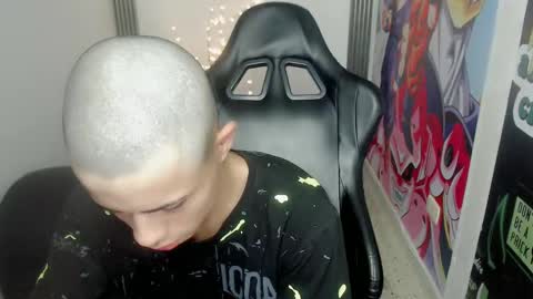 Snapshot of elii_797 chatting on 01.22.25 bby-santy online show from 01.22.25