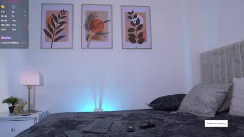 E L I I Z A B E T H   online show from 03.22.26