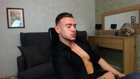 ElijahThorne online show from 11.19.25