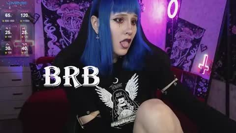 Snapshot of elika_kay chatting on 02.01.25 MORE ME online show from 02.01.25