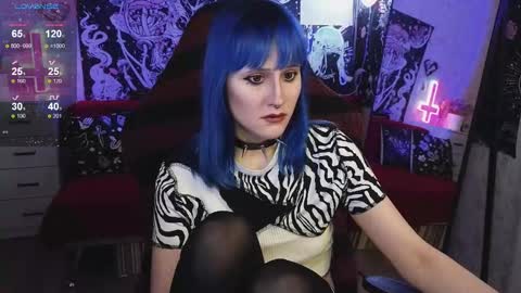 Snapshot of elika_kay chatting on 02.11.25 MORE ME online show from 02.11.25