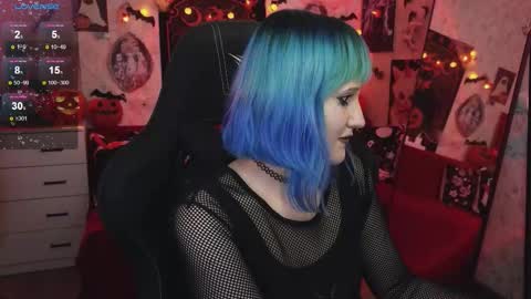 Snapshot of elika_kay chatting on 10.31.25 MORE ME online show from 10.31.25