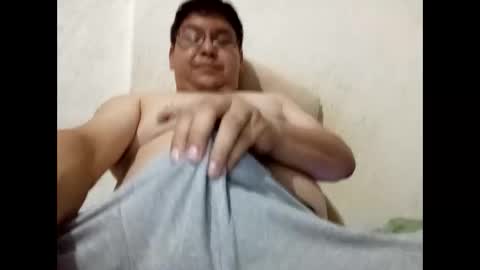 Snapshot of elimposstor chatting on 11.02.25 elimposstor online show from 11.02.25