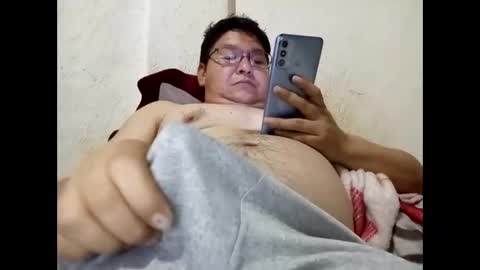 Snapshot of elimposstor chatting on 11.23.25 elimposstor online show from 11.23.25