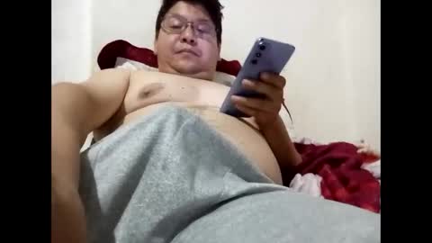 Snapshot of elimposstor chatting on 11.26.25 elimposstor online show from 11.26.25