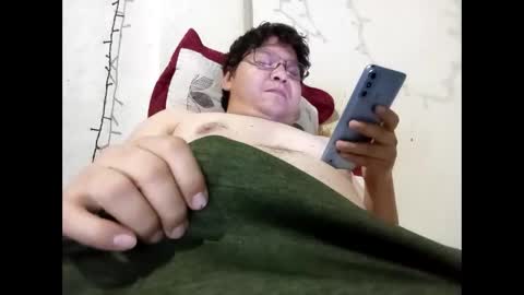 Snapshot of elimposstor chatting on 01.15.26 elimposstor online show from 01.15.26