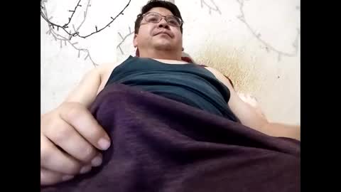 Snapshot of elimposstor chatting on 02.16.26 elimposstor online show from 02.16.26