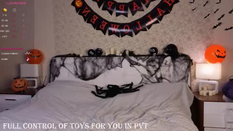 Elina online show from 10.27.25