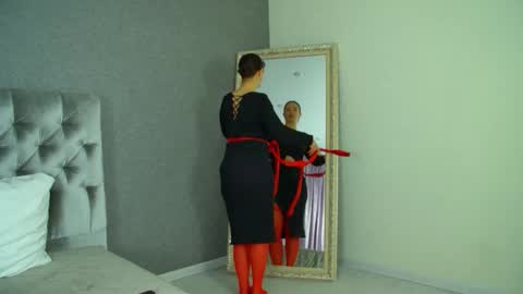 ElinaBellucci online show from 03.17.26