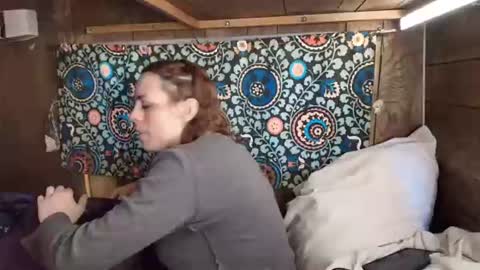 Snapshot of elinalaverins chatting on 06.27.26 Elina online show from 06.27.26