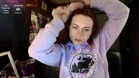 Snapshot of elinalaverins chatting on 07.05.26 Elina online show from 07.05.26