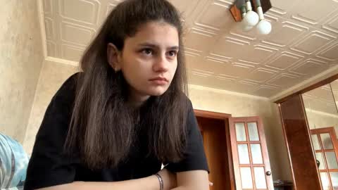 Lola online show from 11.24.25